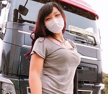 [素人]【個人撮影】SAで休憩中の女性トラック運転手(人妻)をナンパして車内でハメたったｗｗｗｗｗ