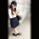 [巨乳]【素人】お小遣いで撮影の許可を得た生意気な無反応制服娘がリアルに感じるお宝ものの映像がこちら