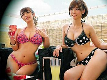 [中出し]【素人ナンパ】美爆乳＆神的ナイスバディな美人2名をゲット！海辺でお持ち帰りできたビキニお姉さんに子作り生ｗ【盗撮】