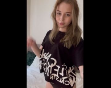 [美少女]【無修正エロ動画】18歳のロシアののマジオナニー映像ww