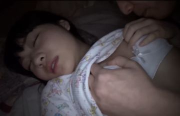 [美少女]【エロ動画】夏休みに実家に遊びに来た可愛い姪っ子の寝込みを襲う