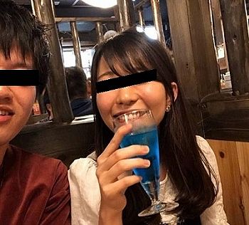 [女子大生]【エロ動画素人】NOと言えないさん、童貞の後輩たちに頼まれて生膣で順番に筆下ろししてしまう