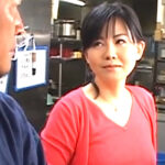 浅井舞香 「あなた…」熟女妻が板前の夫と厨房で生SEX！