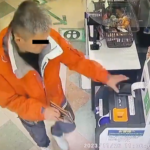 【動画】お爺さんの財布を置き引きした犯人、全国に顔を公開される
