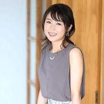 【AVデビュー】36歳の奥様がAVデビュー！スレンダーな美熟女が男優チンポのピストンに喘ぎ感じる3Pセックス！！