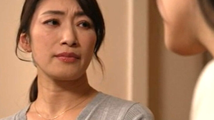 小早川怜子 「お母さん、私の代わりにお願い…」義母が娘の不妊のために娘婿と種付けSEX！