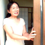 岩下千恵 「いらっしゃい…」53歳の農家熟女をナンパして生ハメ！