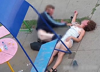 [素人]【エロ動画】公園で酔って寝てしまった女さん、男にめっちゃ犯されるｗｗ