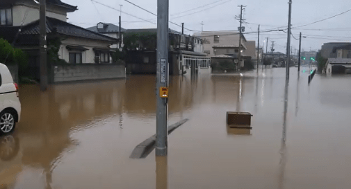 雄物川とかいう秋田のクソデカ河川、大雨の影響でヤバイことになる