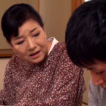 小泉多恵子 「お婆ちゃんになんでも話して…」祖母がやってきた孫と近親相姦ハメ！
